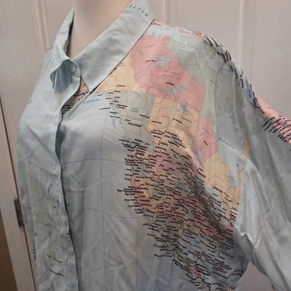 New World Globe Top Blouse Women's 2x 2XL Travel Gypsy Bohemian Academia Geek - Picture 2 of 10